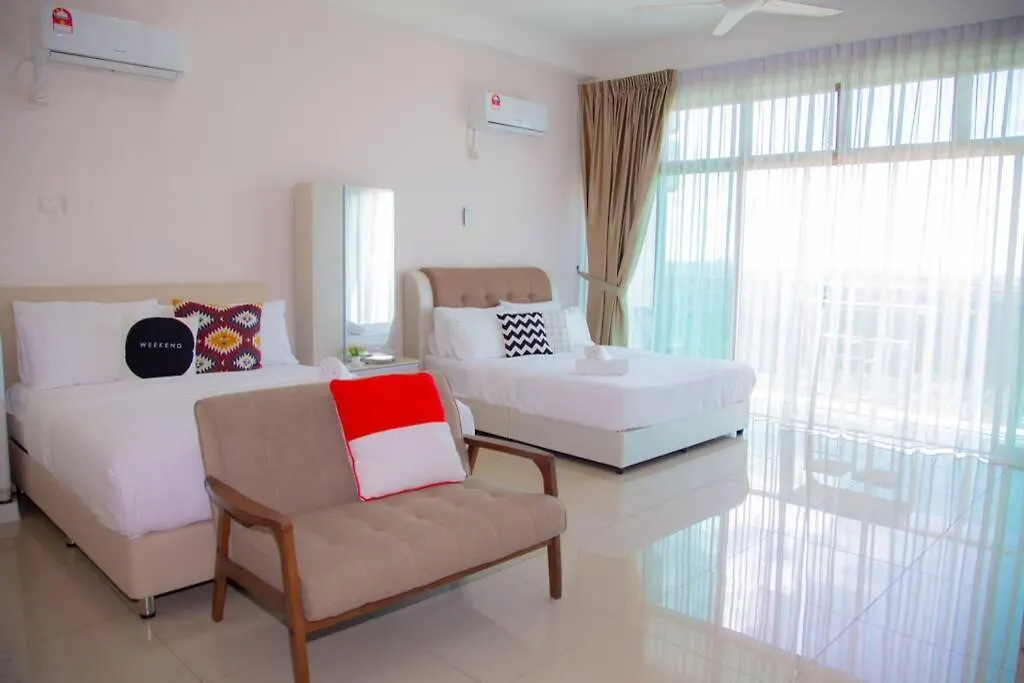 Best Scene/ 5 Pax/ Mount Austin Jb/ Toppen, Ikea Apartment Johor Bahru 0*,